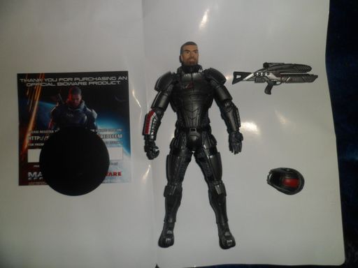 Mass Effect 3 - Shepard  Action Figure - обзор